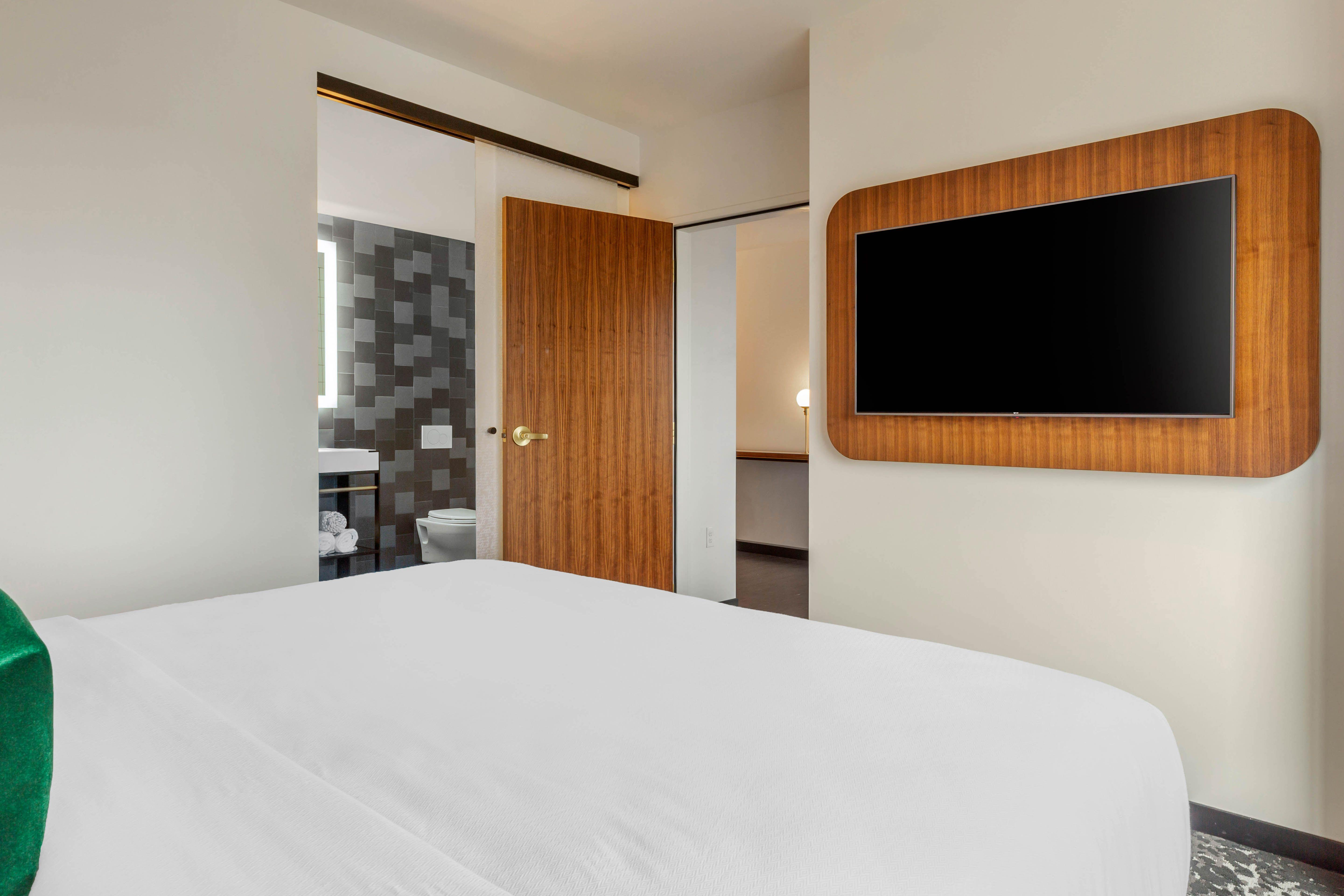 Cambria Hotel Boston Downtown - Seaport Екстер'єр фото