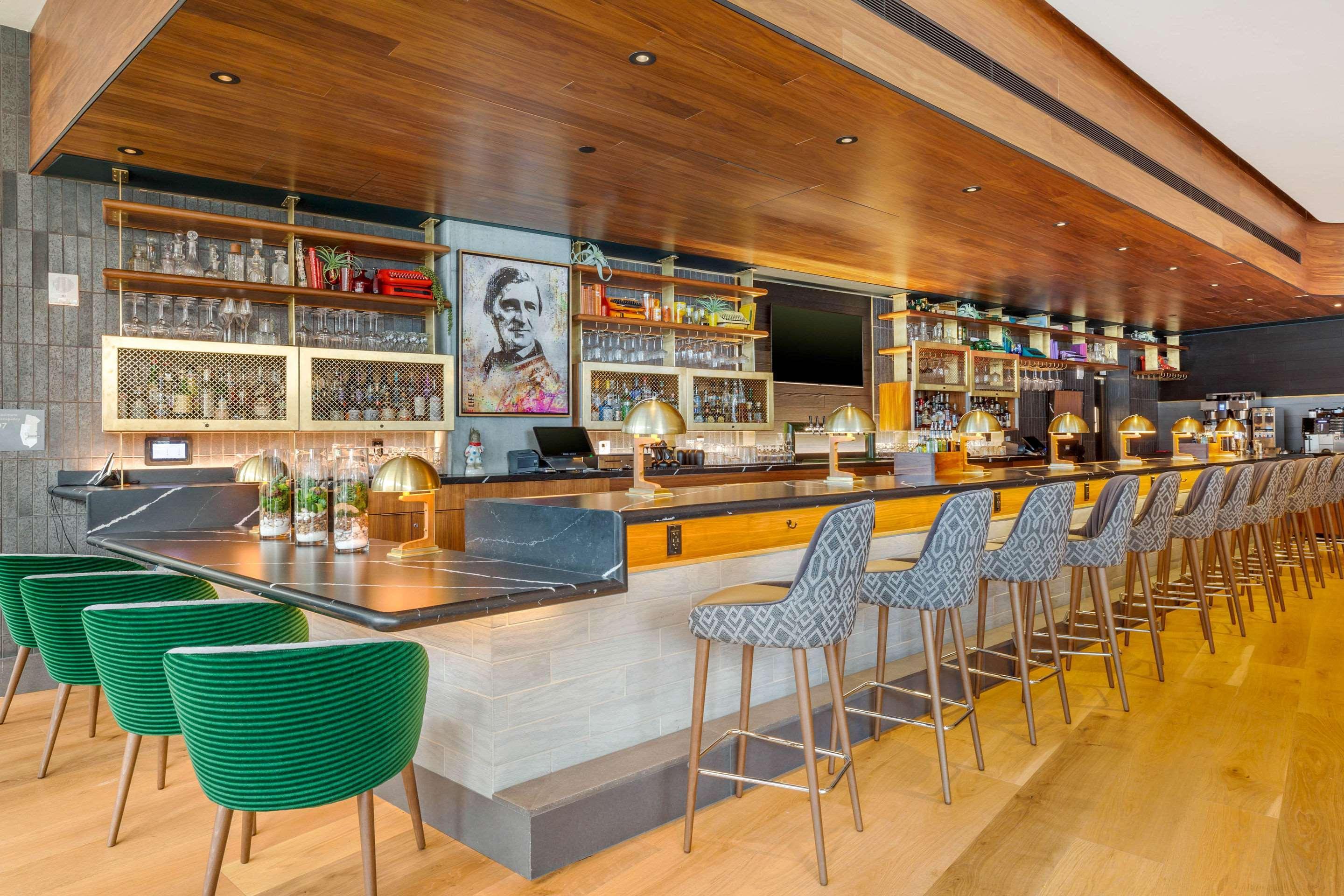 Cambria Hotel Boston Downtown - Seaport Екстер'єр фото