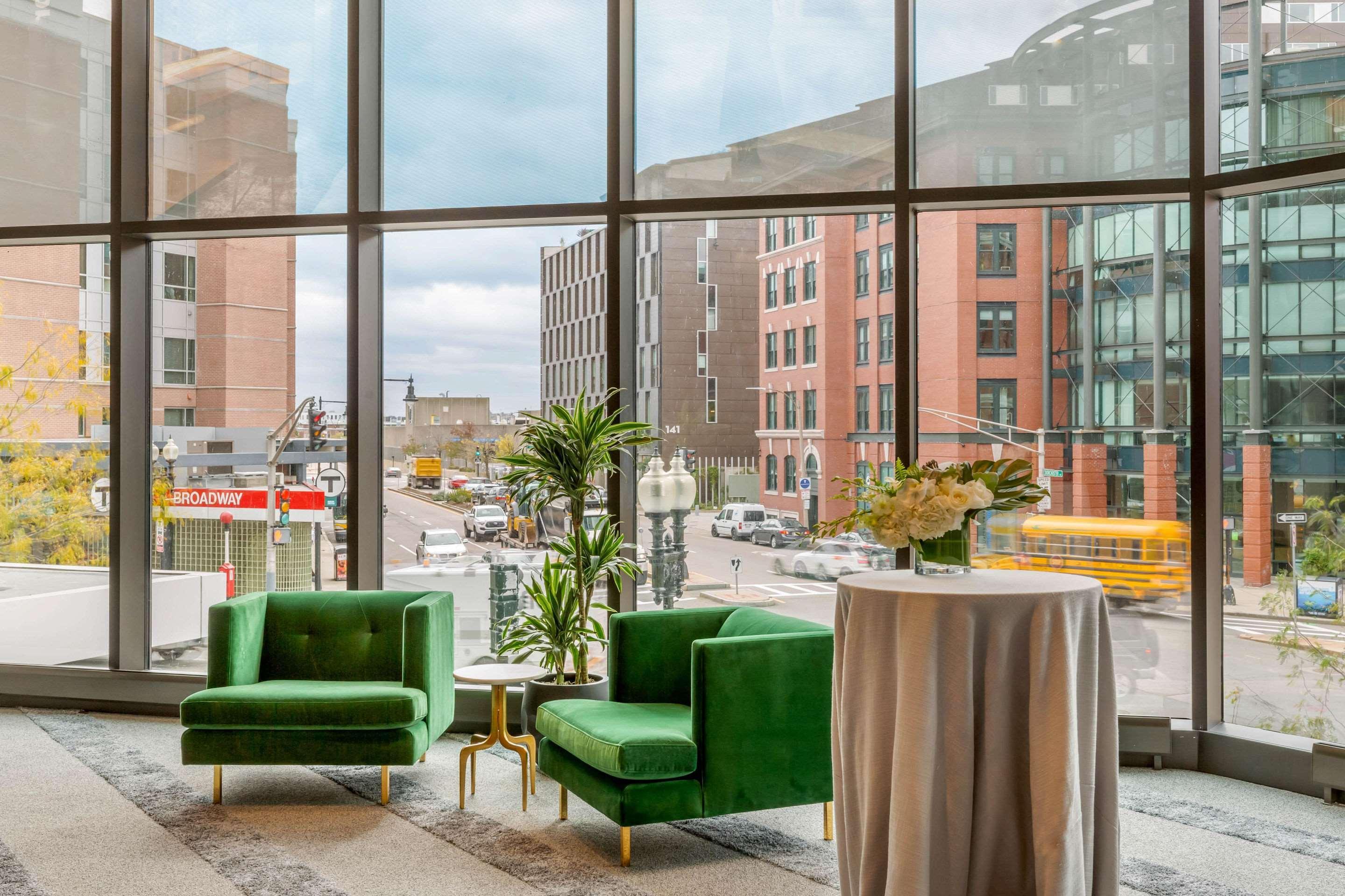 Cambria Hotel Boston Downtown - Seaport Екстер'єр фото