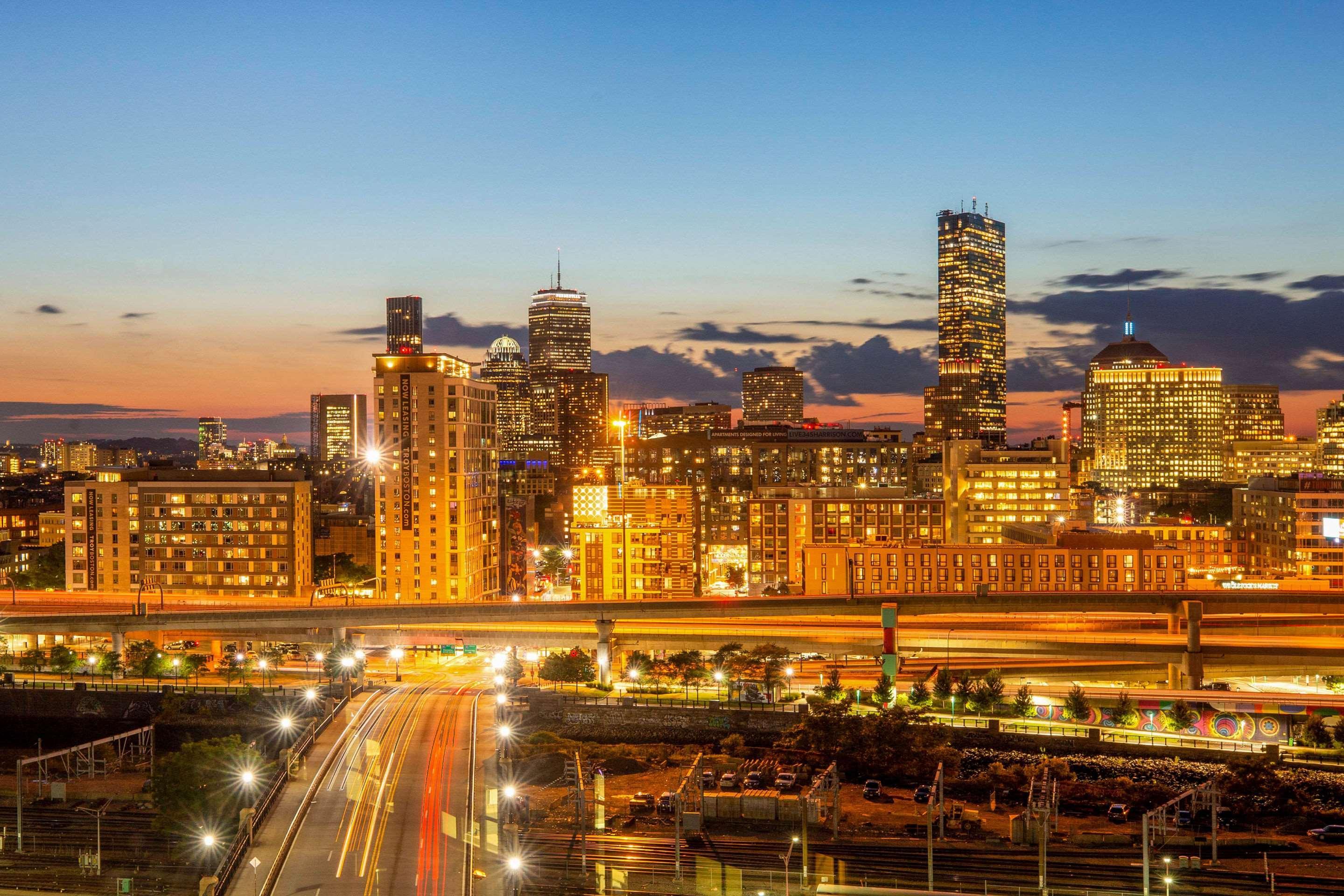 Cambria Hotel Boston Downtown - Seaport Екстер'єр фото