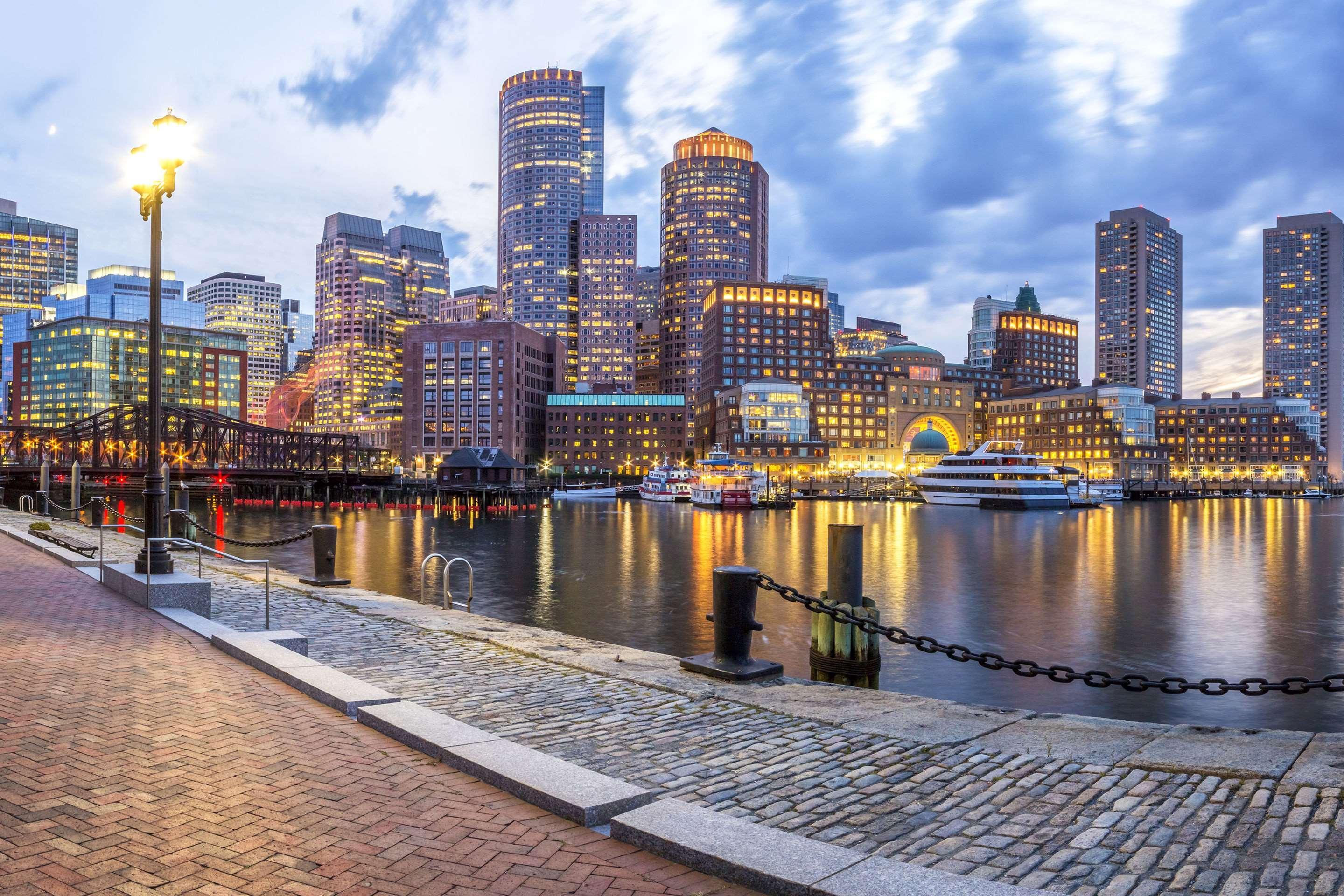 Cambria Hotel Boston Downtown - Seaport Екстер'єр фото