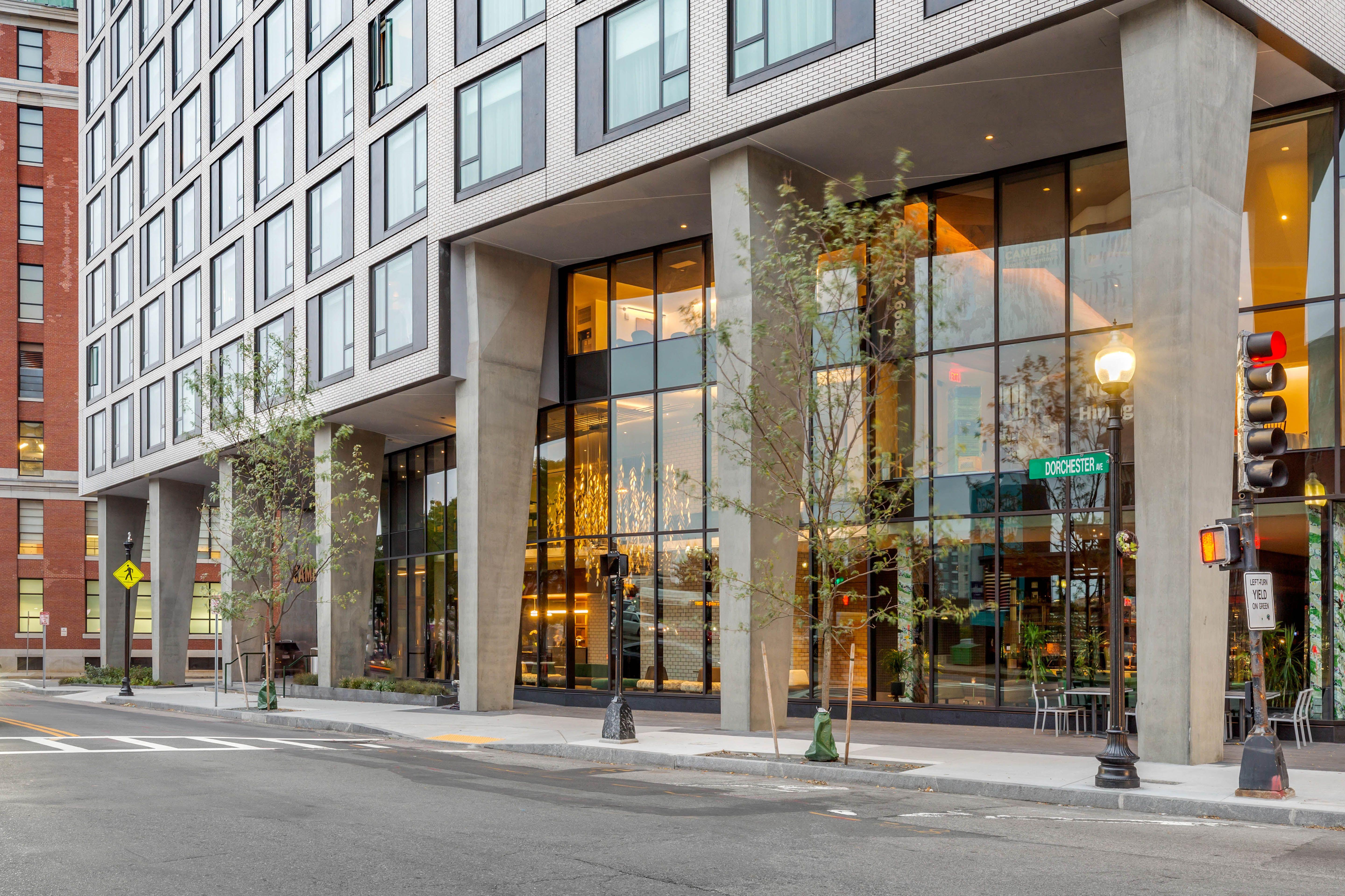 Cambria Hotel Boston Downtown - Seaport Екстер'єр фото