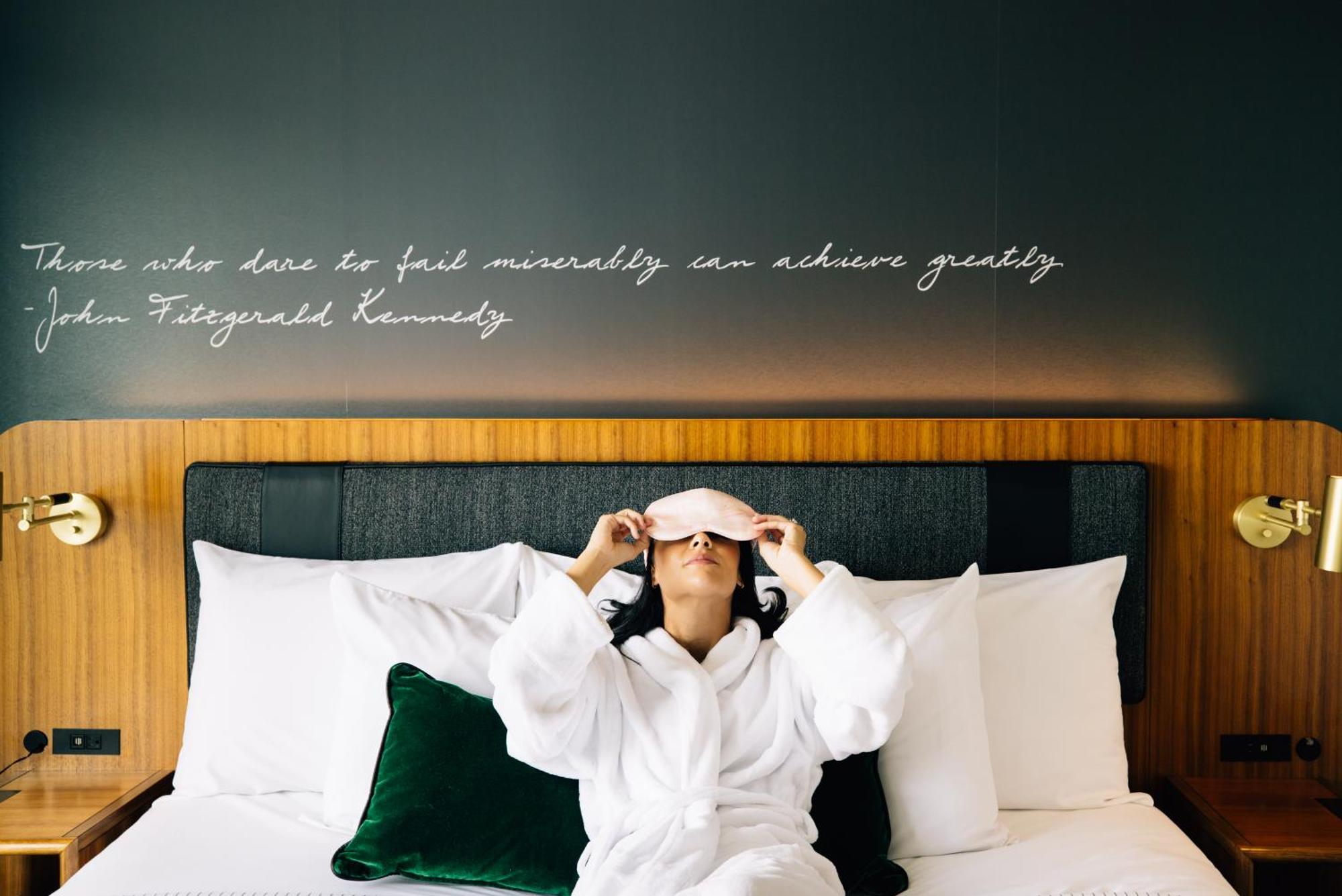 Cambria Hotel Boston Downtown - Seaport Екстер'єр фото
