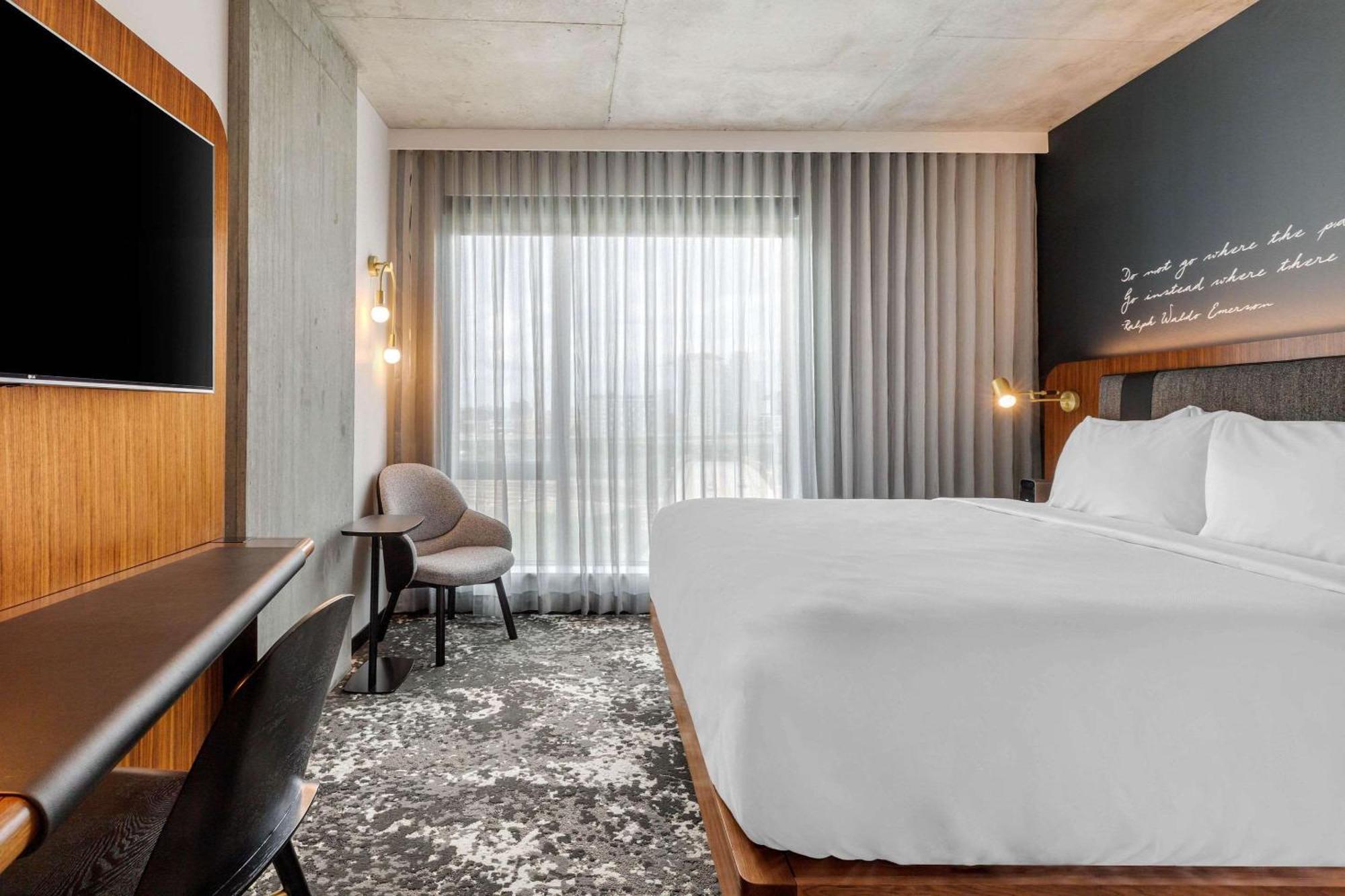 Cambria Hotel Boston Downtown - Seaport Екстер'єр фото