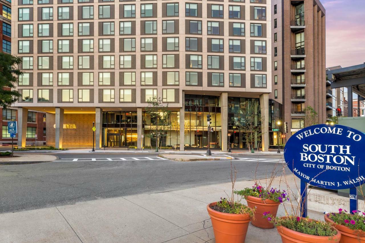 Cambria Hotel Boston Downtown - Seaport Екстер'єр фото
